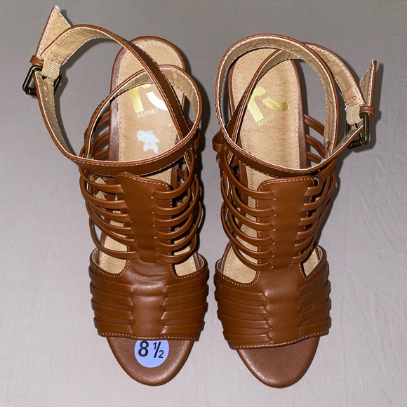 NWOT Report Brown Pleather Block Heels Size 8.5 ⭐️ - Picture 3 of 6